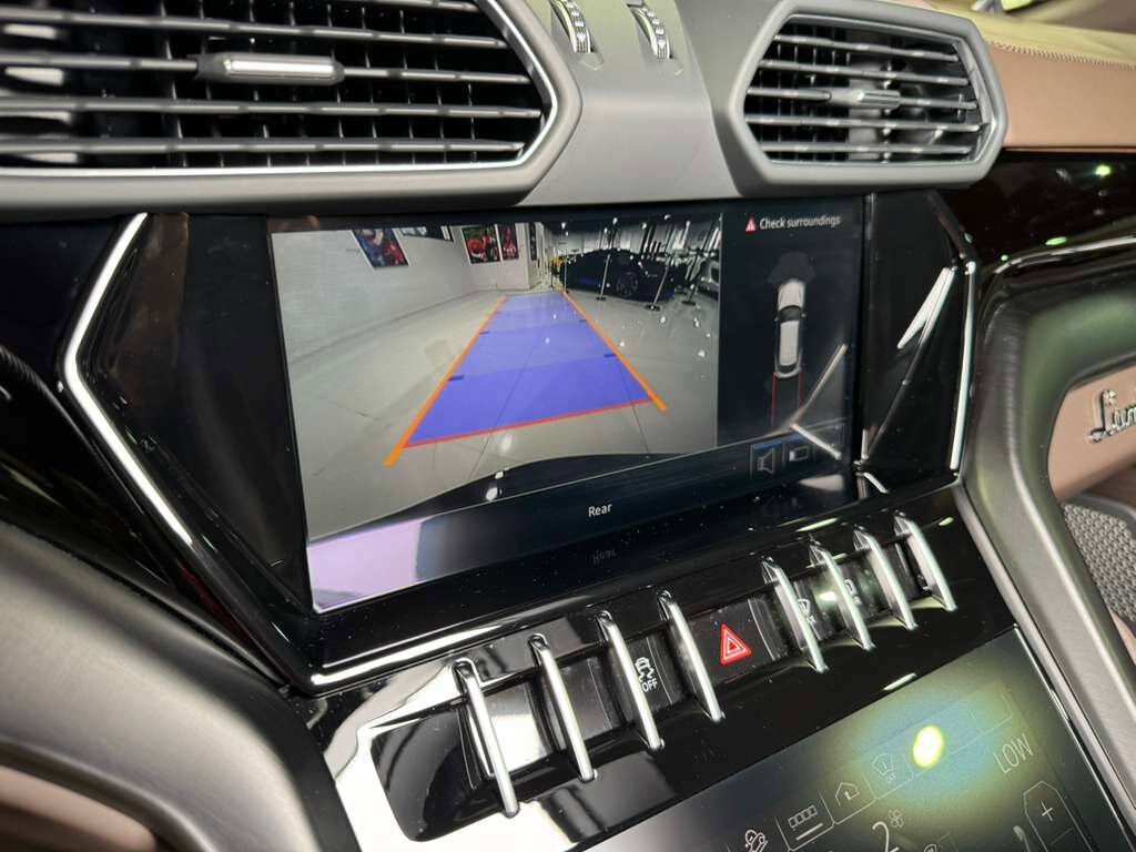 2024 Lamborghini Urus S Grigio Telesto paint, panoramic roof, Bang & Olufsen audio system AND MUCH MORE!! Fort Lauderdale FL