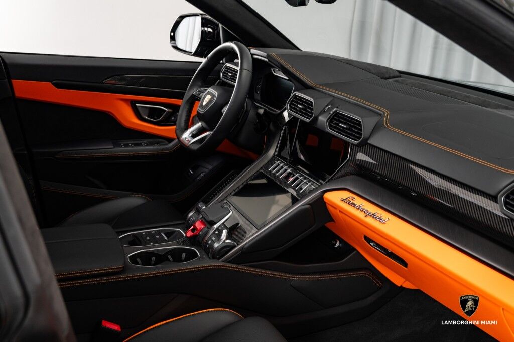 2024 Lamborghini Urus S North Miami Beach FL