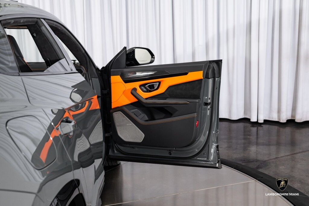 2024 Lamborghini Urus S North Miami Beach FL