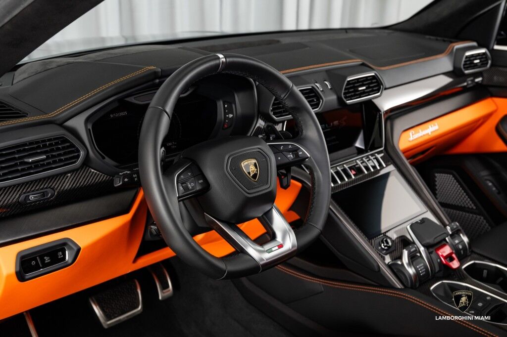 2024 Lamborghini Urus S North Miami Beach FL