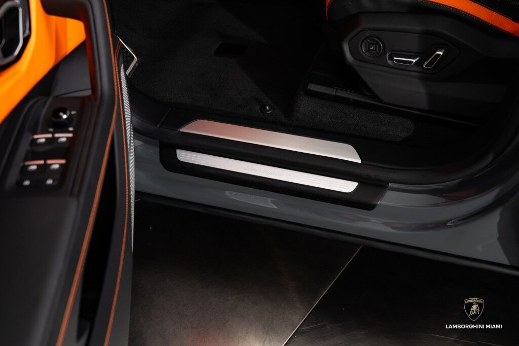 2024 Lamborghini Urus S North Miami Beach FL