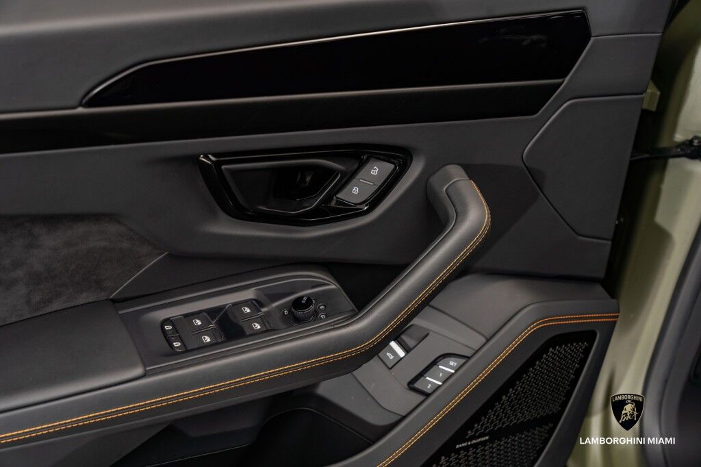 2024 Lamborghini Urus S North Miami Beach FL