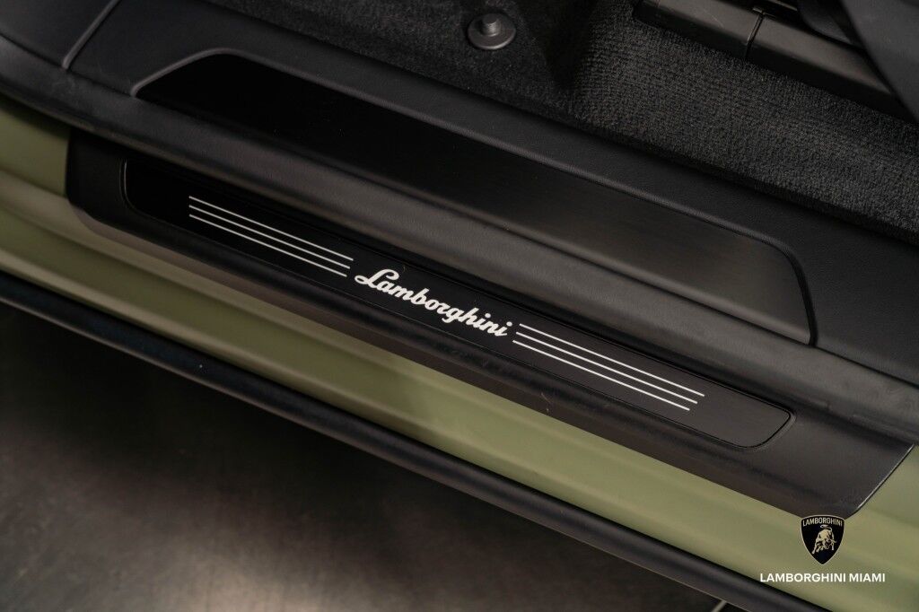 2024 Lamborghini Urus S North Miami Beach FL