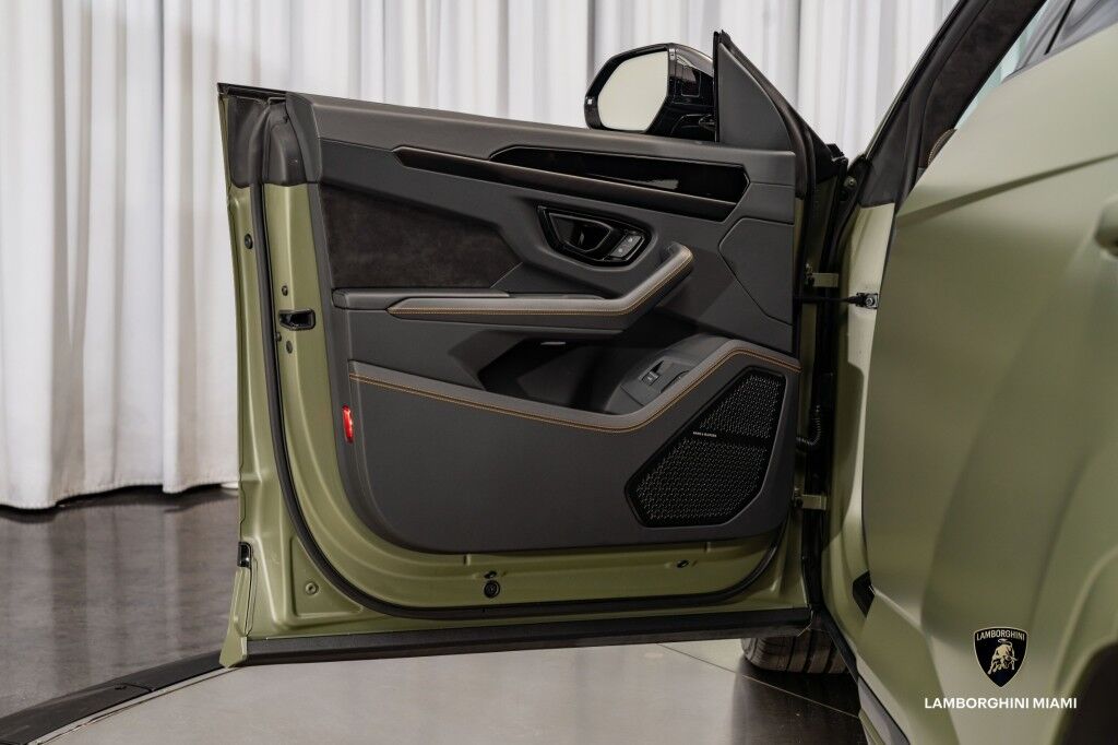 2024 Lamborghini Urus S North Miami Beach FL