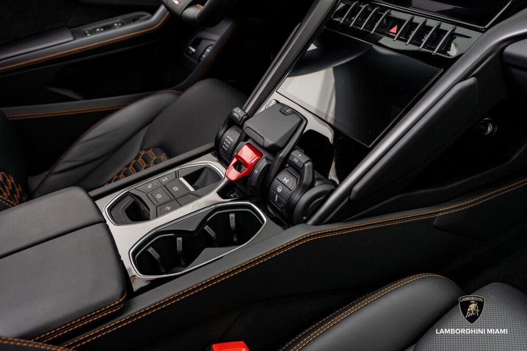 2024 Lamborghini Urus S North Miami Beach FL
