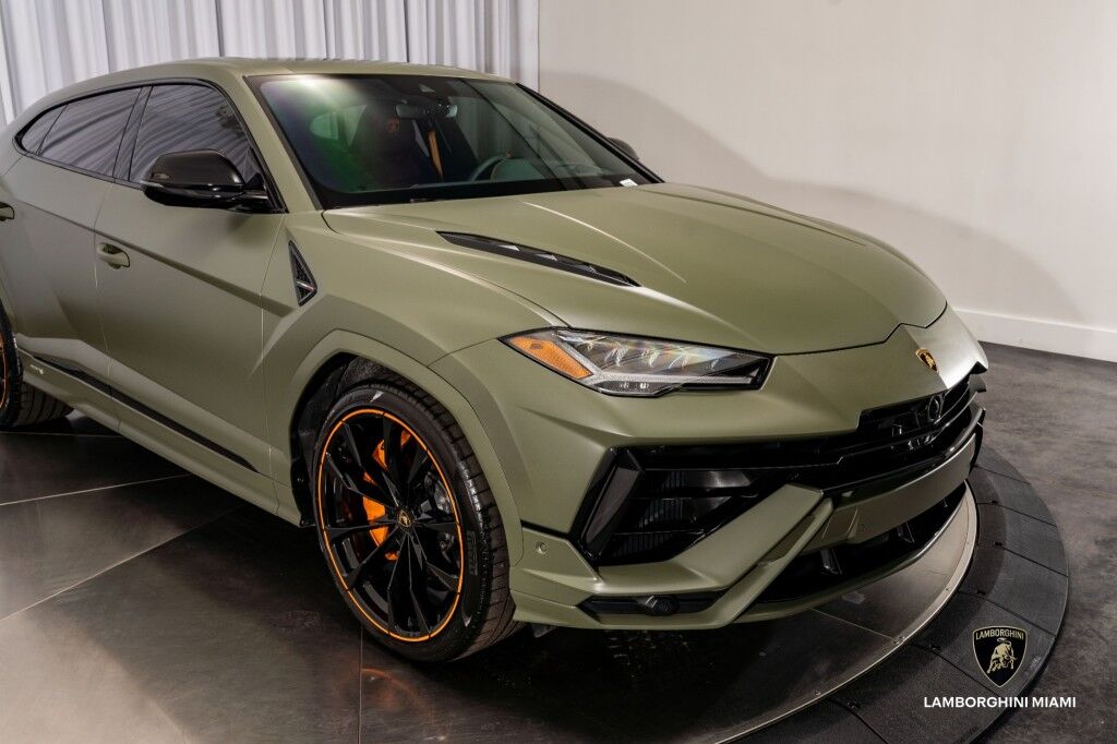 2024 Lamborghini Urus S