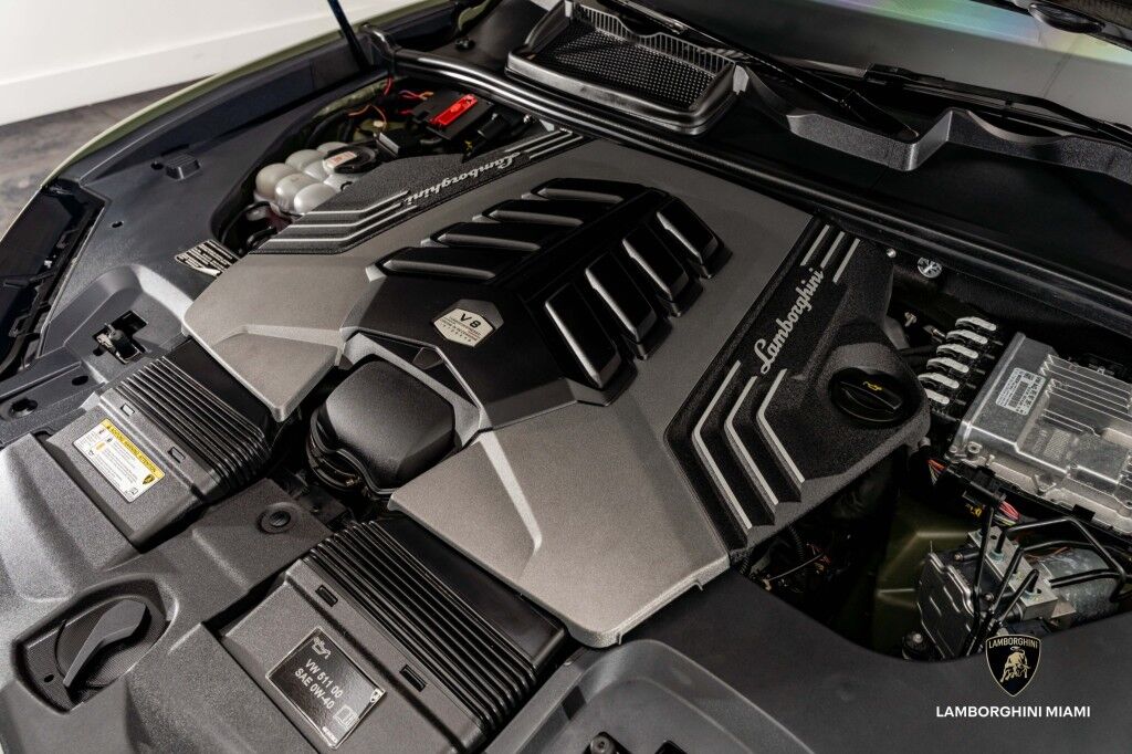 2024 Lamborghini Urus S North Miami Beach FL