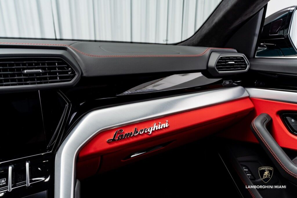 2024 Lamborghini Urus S North Miami Beach FL