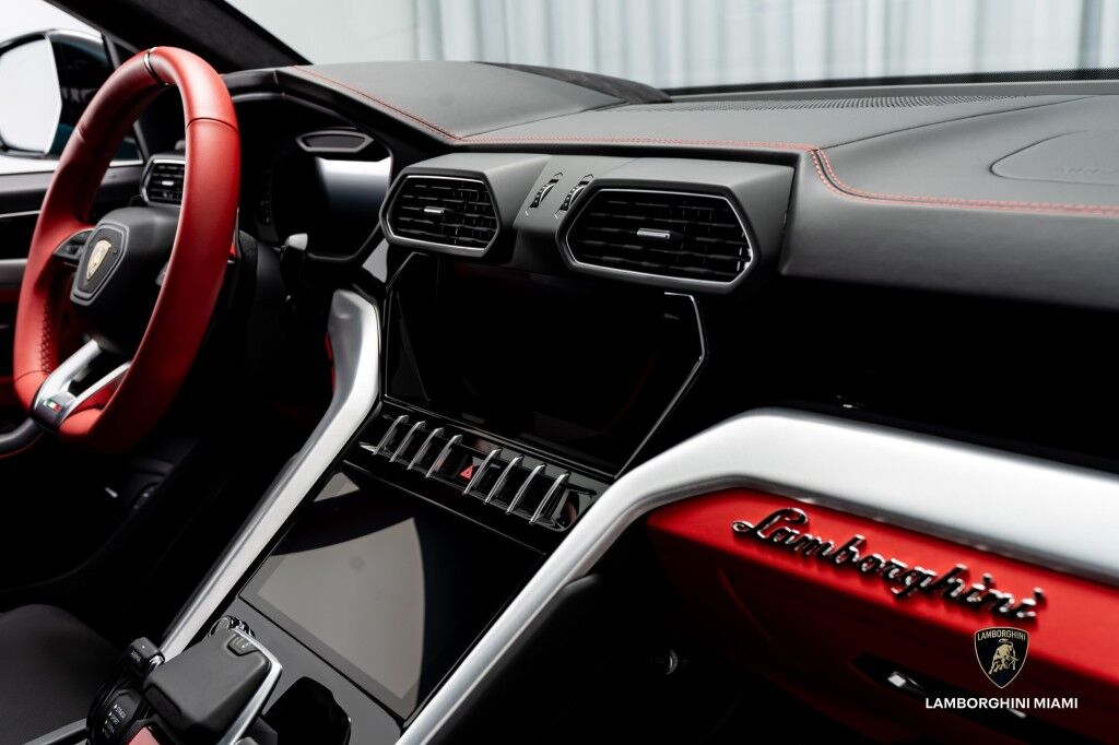 2024 Lamborghini Urus S North Miami Beach FL