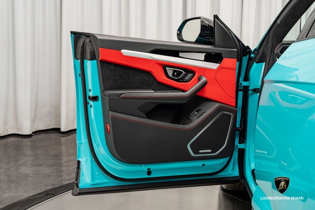 2024 Lamborghini Urus S North Miami Beach FL