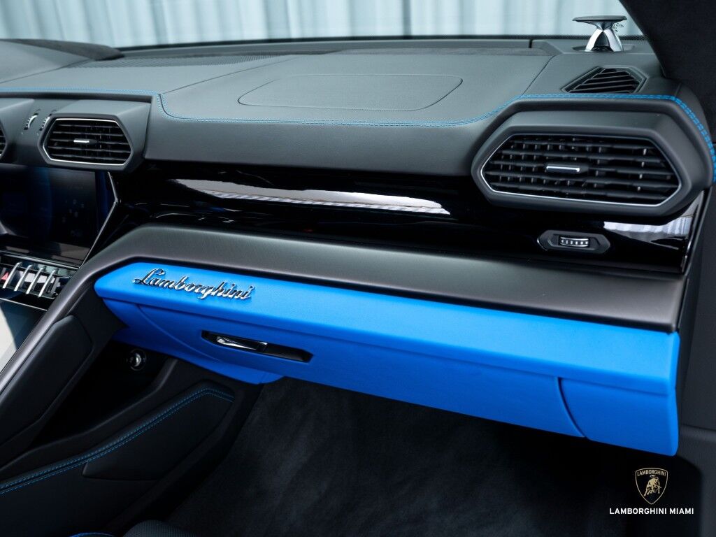 2024 Lamborghini Urus S North Miami Beach FL
