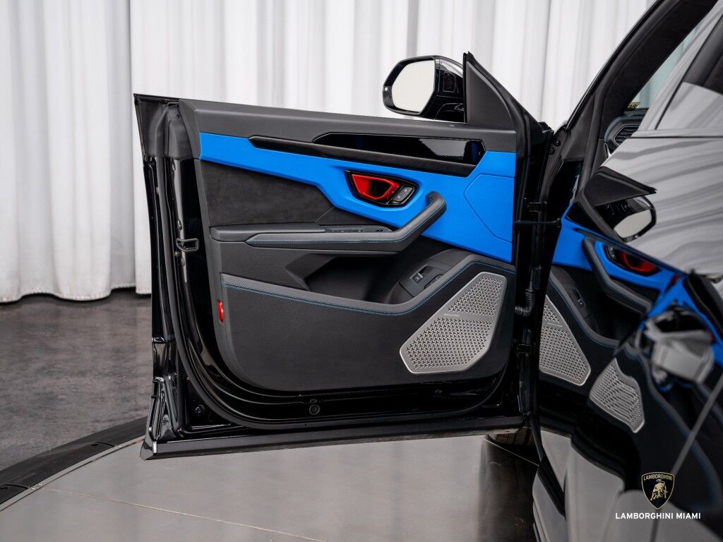 2024 Lamborghini Urus S North Miami Beach FL