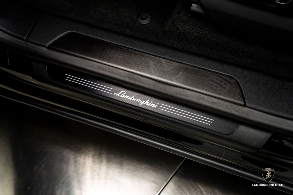 2024 Lamborghini Urus S North Miami Beach FL