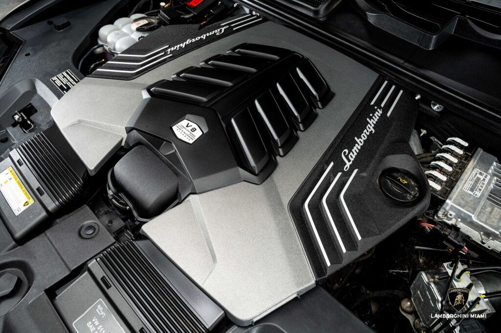 2024 Lamborghini Urus S North Miami Beach FL