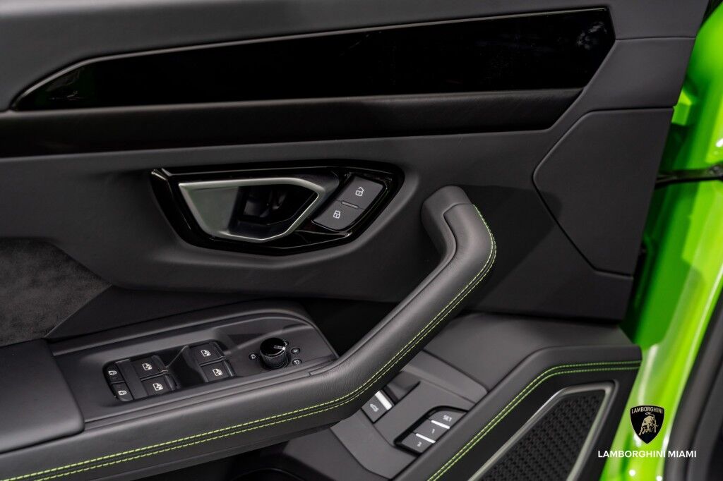 2024 Lamborghini Urus S North Miami Beach FL