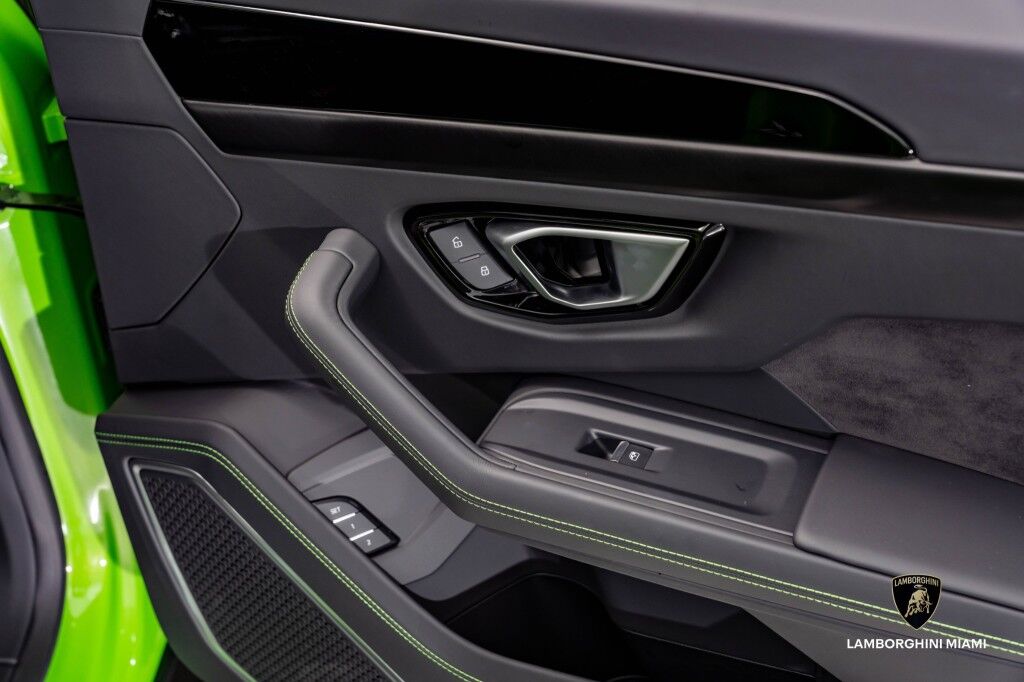 2024 Lamborghini Urus S North Miami Beach FL