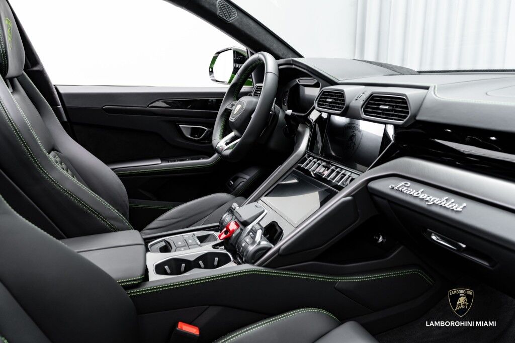 2024 Lamborghini Urus S North Miami Beach FL