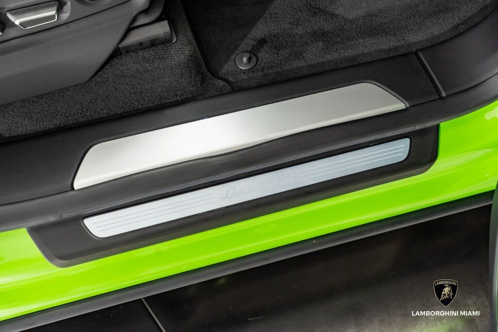 2024 Lamborghini Urus S North Miami Beach FL