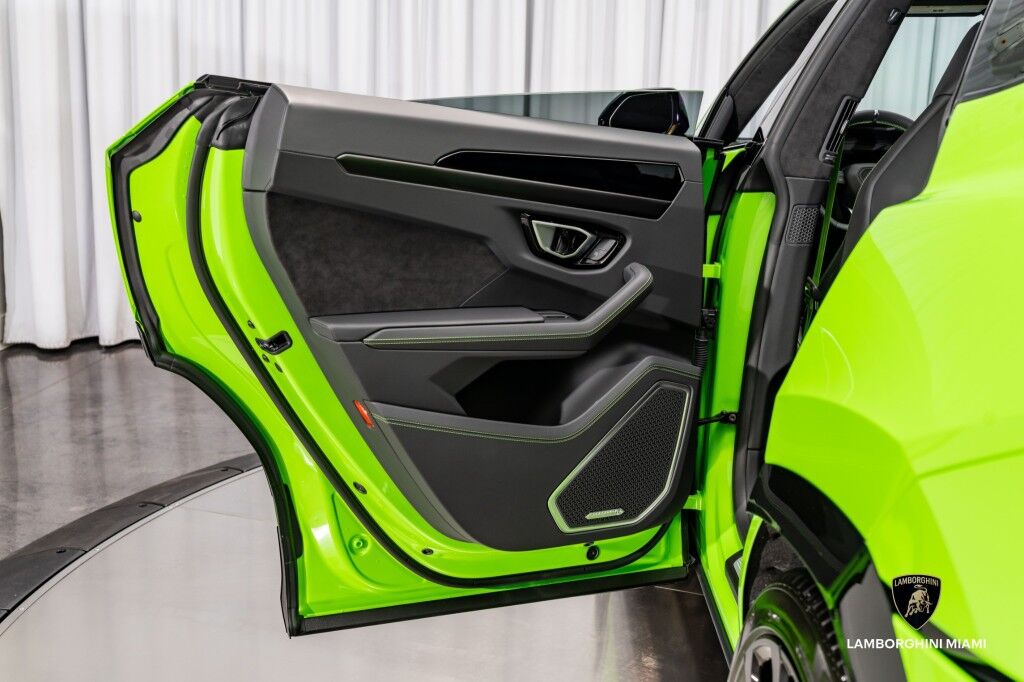 2024 Lamborghini Urus S North Miami Beach FL