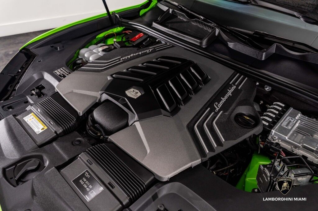 2024 Lamborghini Urus S North Miami Beach FL
