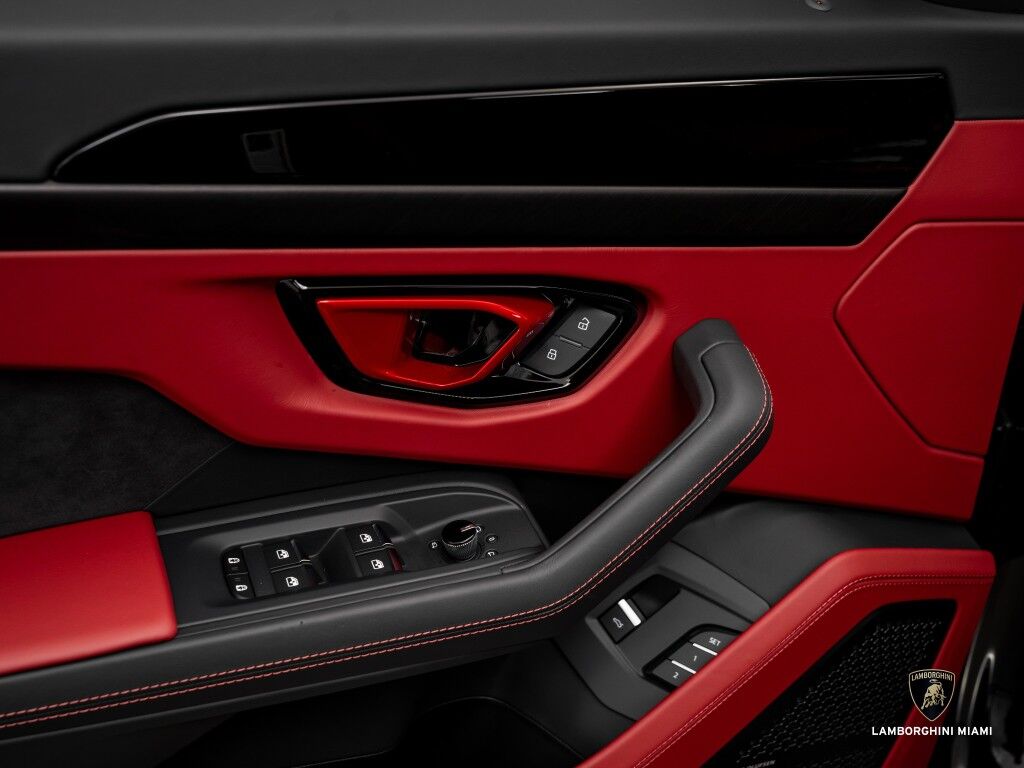 2024 Lamborghini Urus S North Miami Beach FL