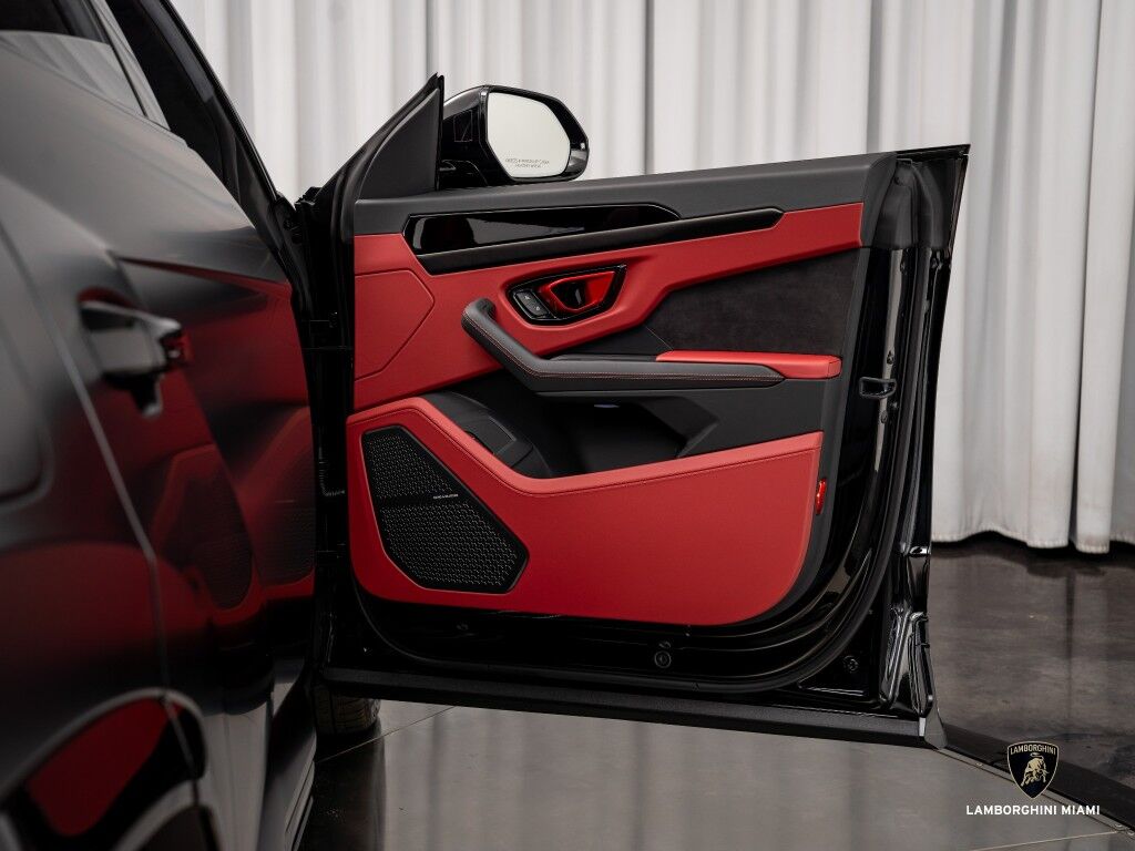 2024 Lamborghini Urus S North Miami Beach FL