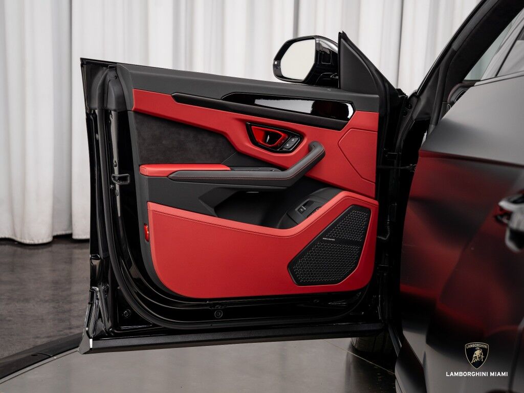 2024 Lamborghini Urus S North Miami Beach FL