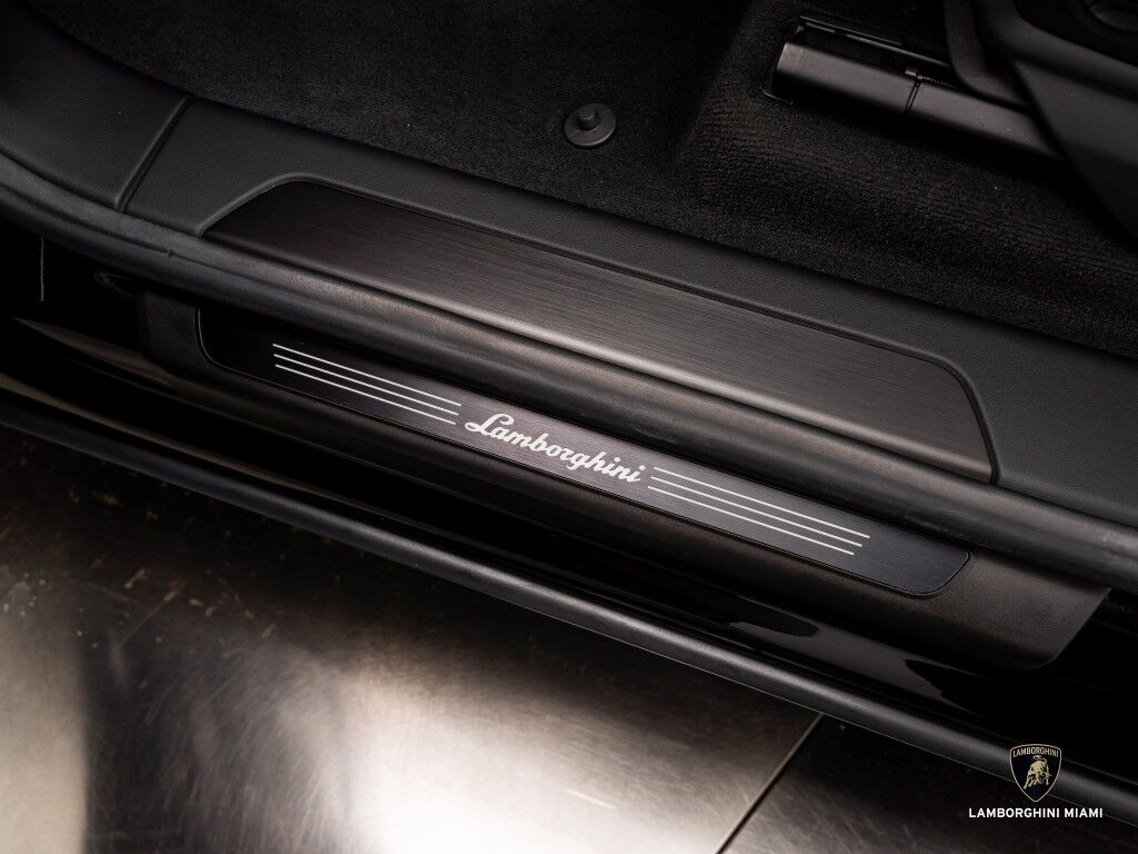 2024 Lamborghini Urus S North Miami Beach FL