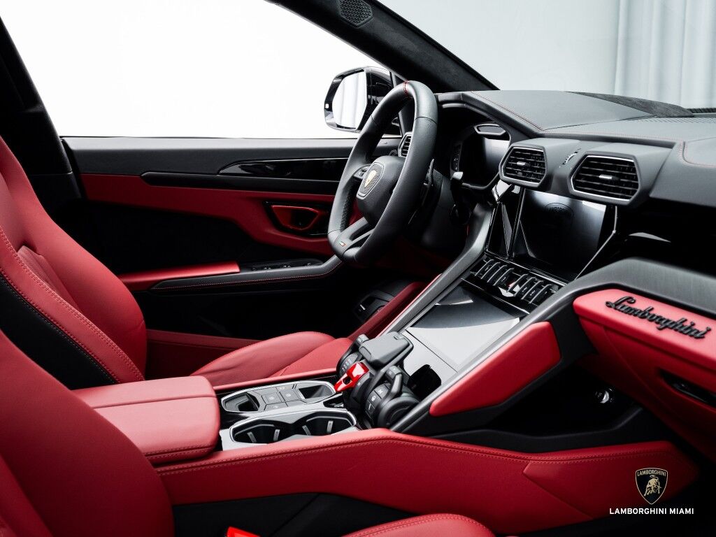 2024 Lamborghini Urus S North Miami Beach FL