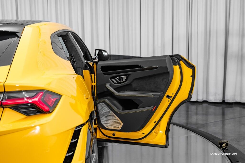 2024 Lamborghini Urus S North Miami Beach FL