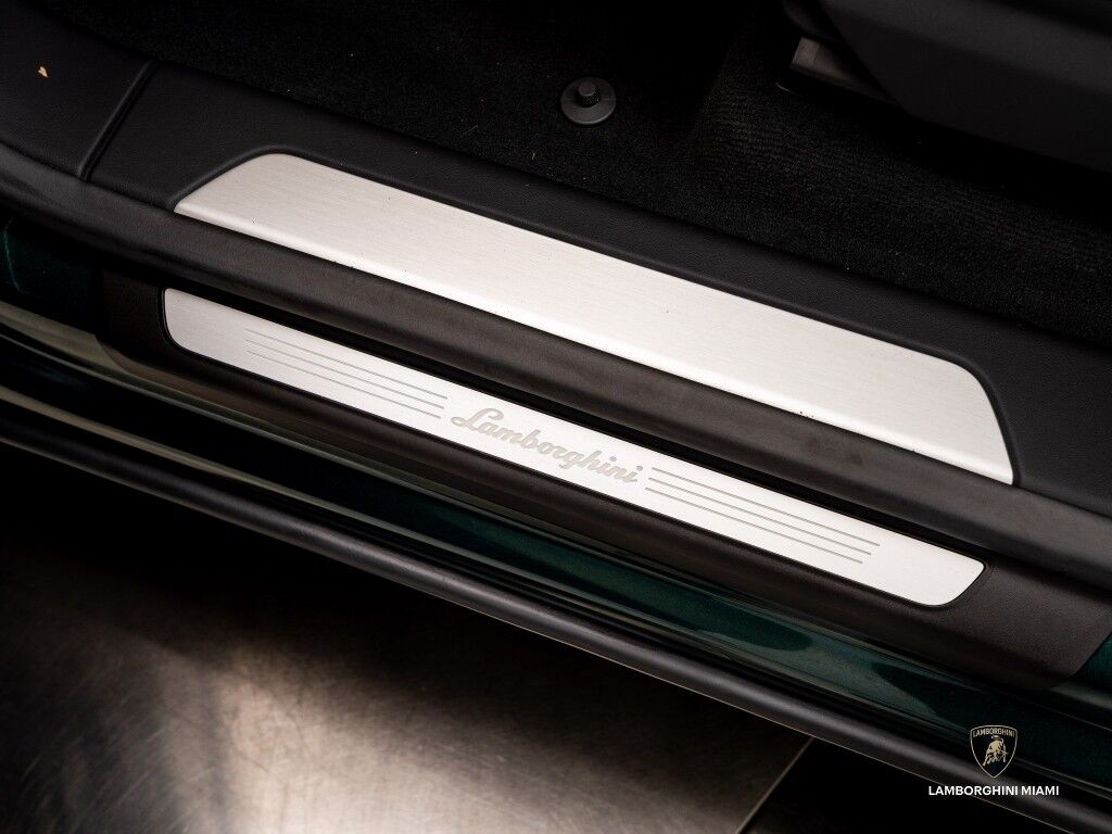 2024 Lamborghini Urus S North Miami Beach FL