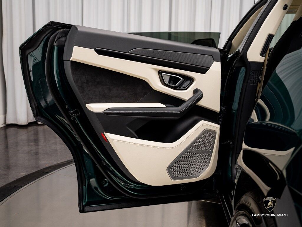 2024 Lamborghini Urus S North Miami Beach FL