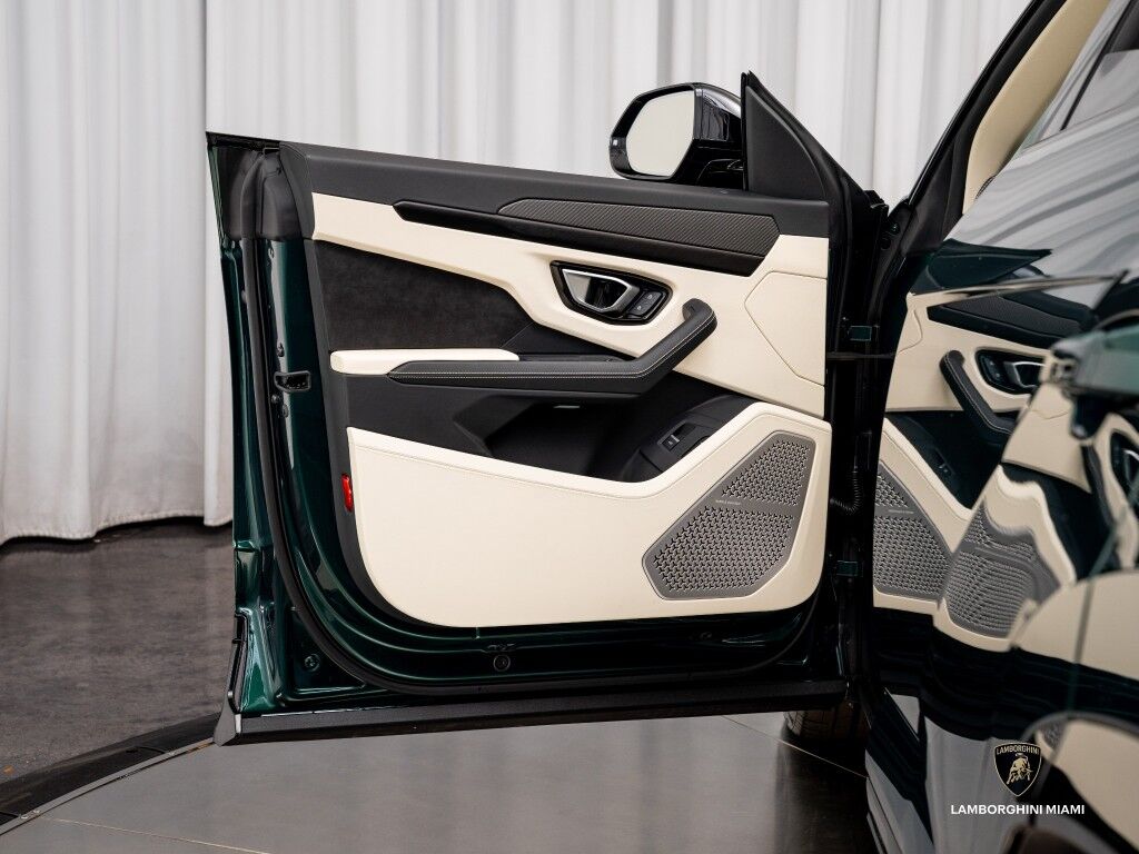 2024 Lamborghini Urus S North Miami Beach FL
