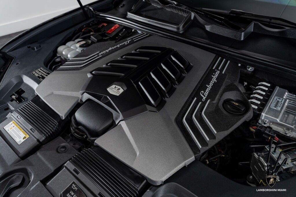 2024 Lamborghini Urus S North Miami Beach FL