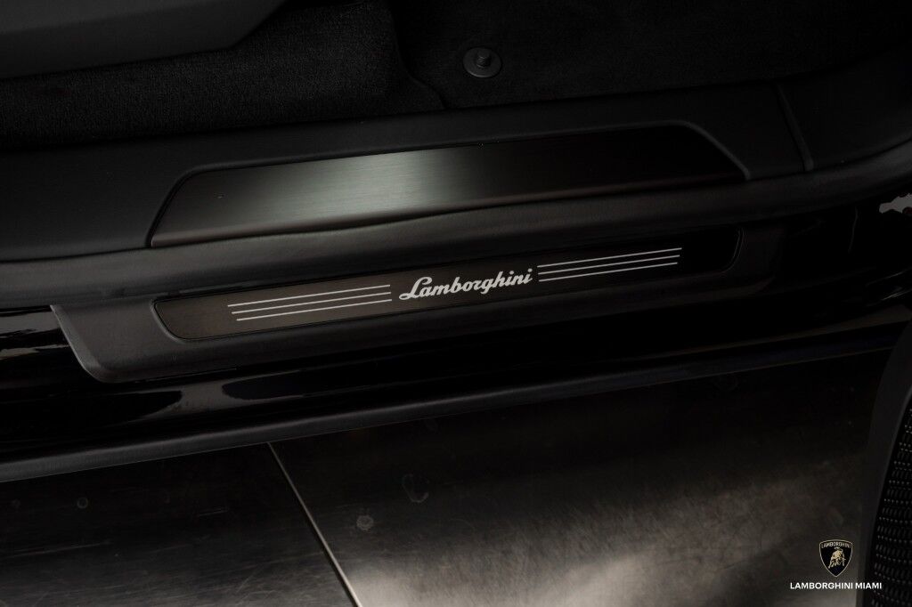 2024 Lamborghini Urus S North Miami Beach FL