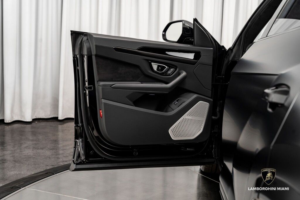 2024 Lamborghini Urus S North Miami Beach FL