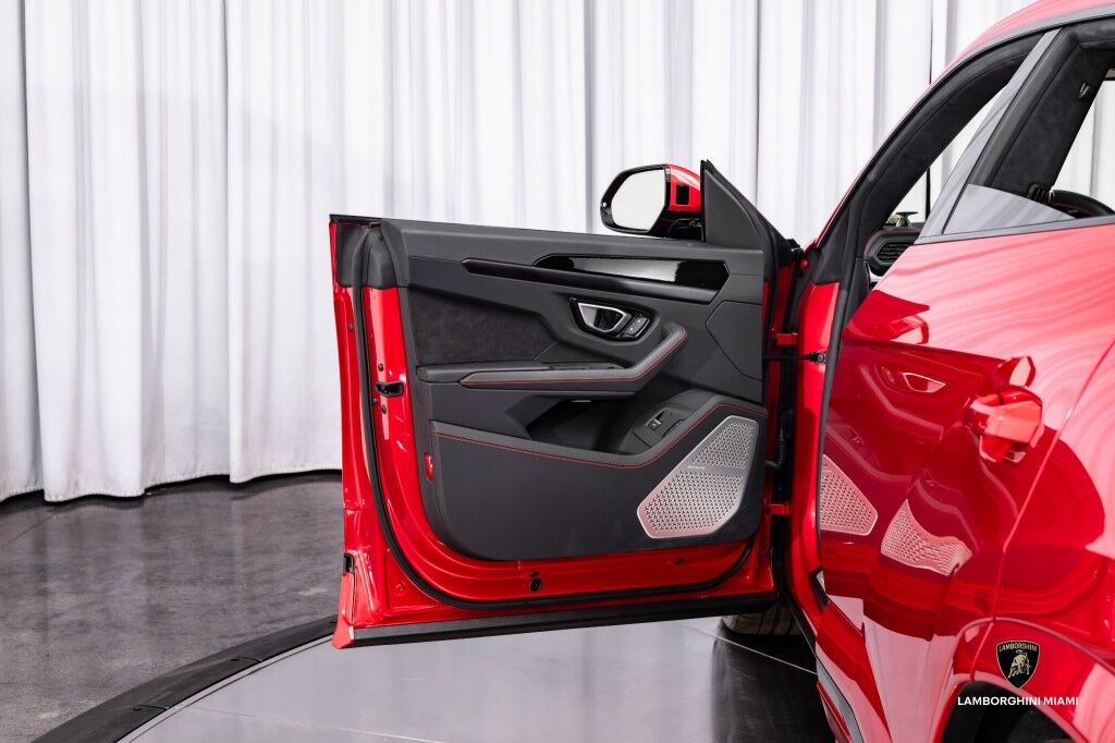 2024 Lamborghini Urus S North Miami Beach FL