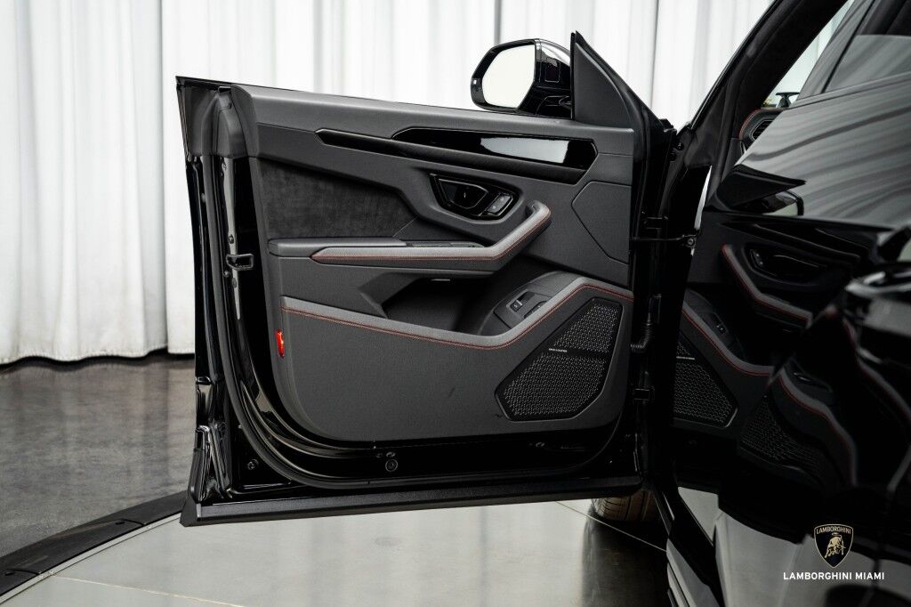 2024 Lamborghini Urus S North Miami Beach FL