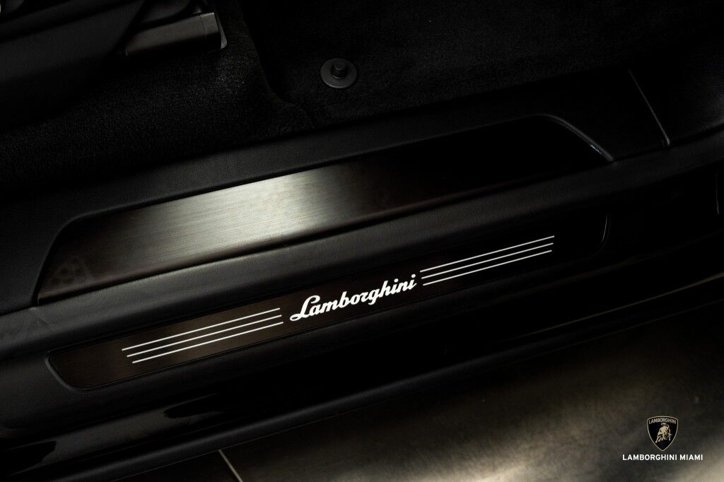 2024 Lamborghini Urus S North Miami Beach FL