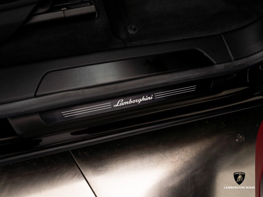 2024 Lamborghini Urus S North Miami Beach FL