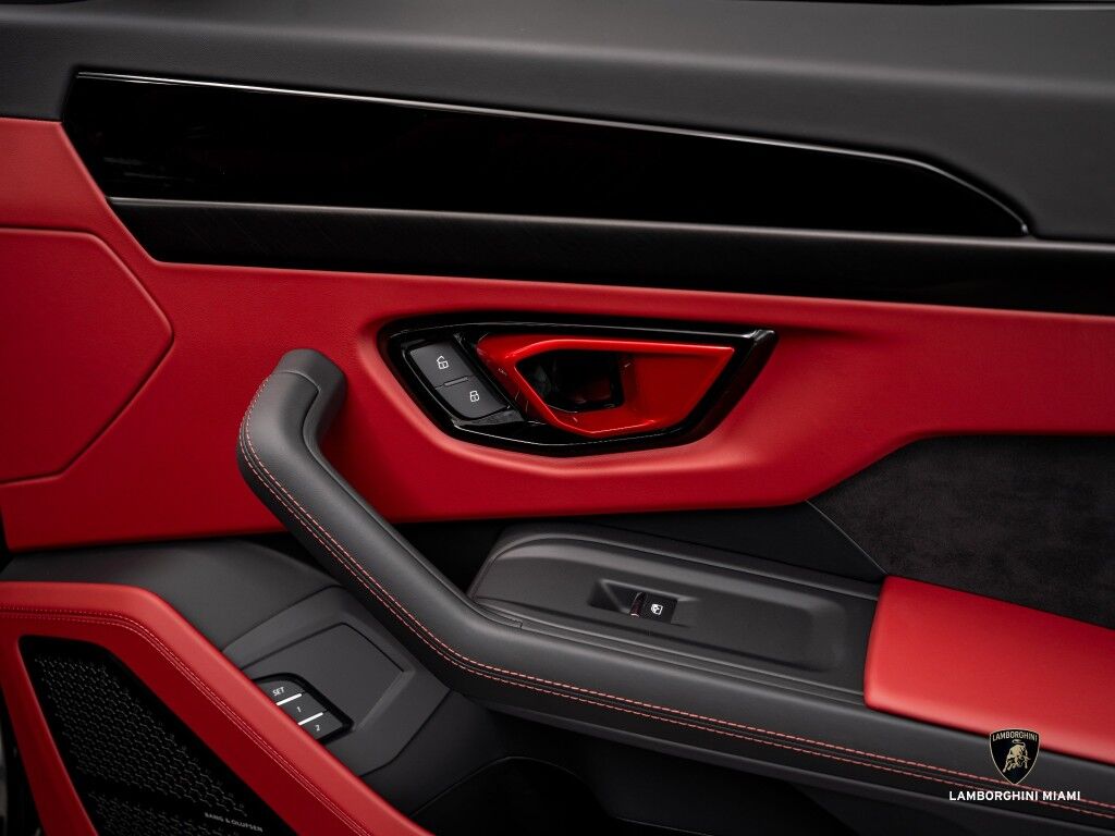 2024 Lamborghini Urus S North Miami Beach FL