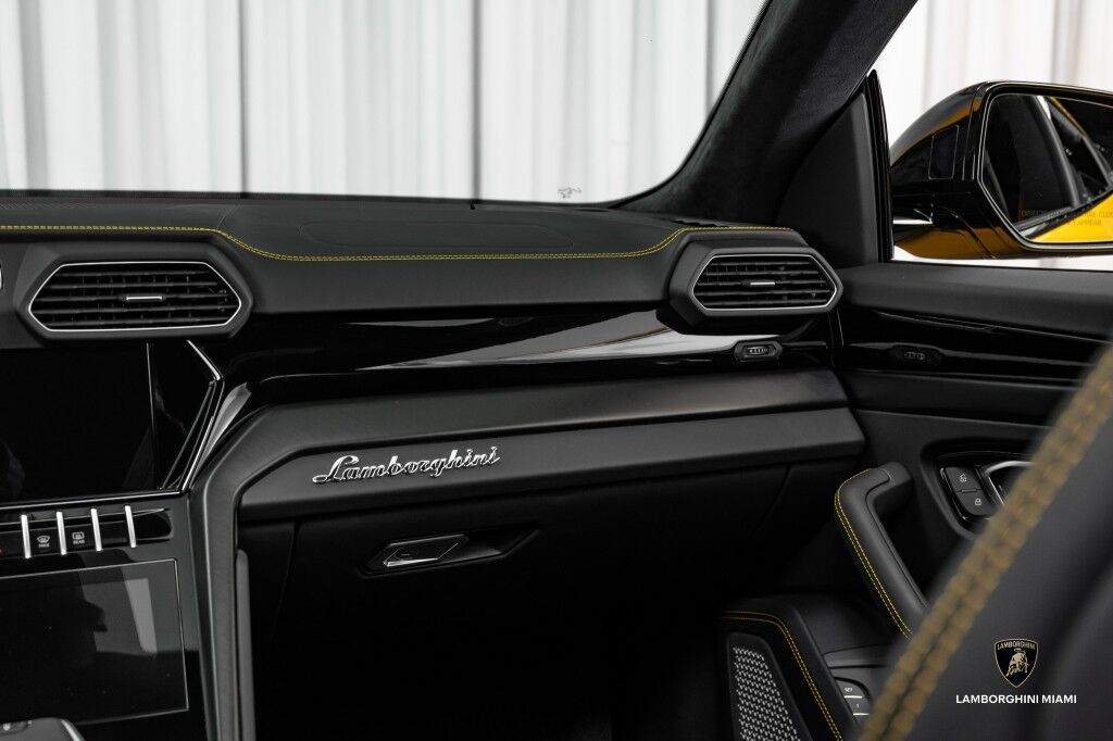 2024 Lamborghini Urus S North Miami Beach FL