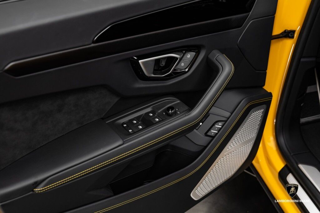 2024 Lamborghini Urus S North Miami Beach FL