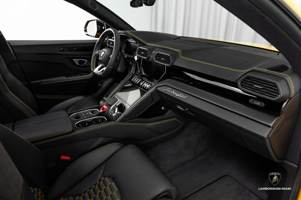 2024 Lamborghini Urus S North Miami Beach FL