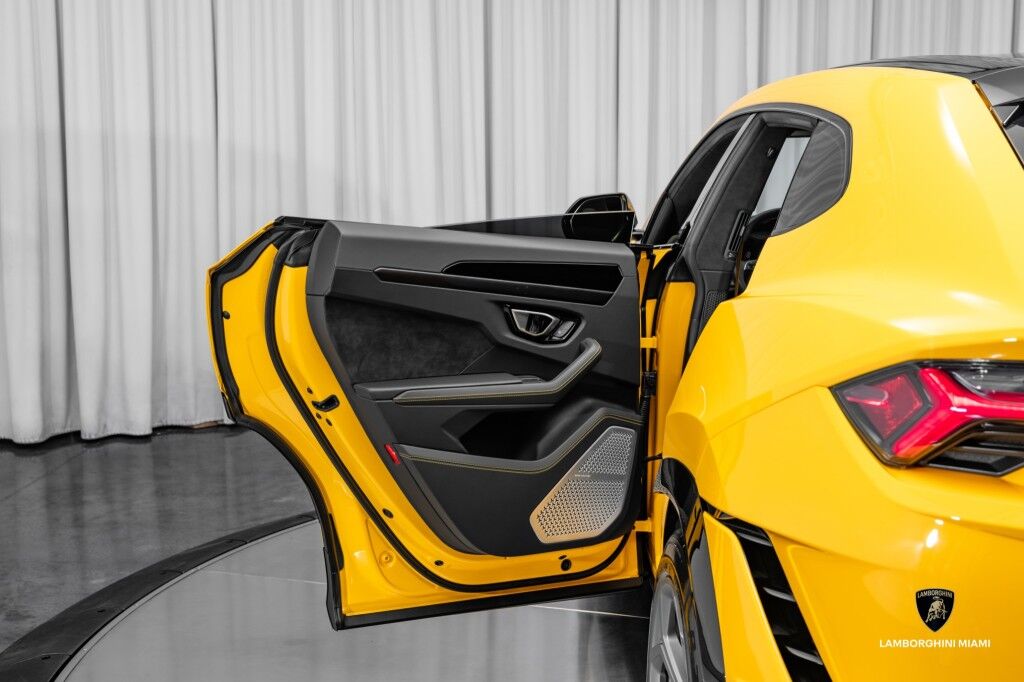 2024 Lamborghini Urus S North Miami Beach FL