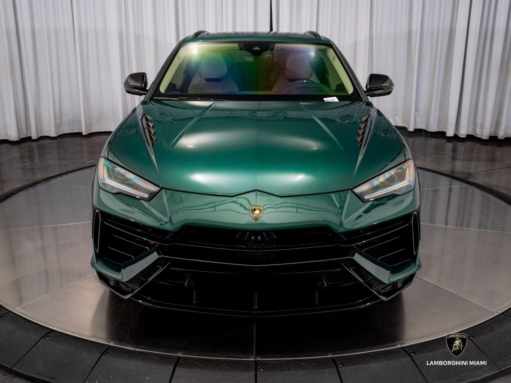 2024 Lamborghini Urus S