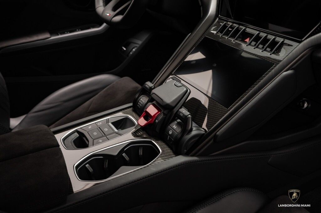 2024 Lamborghini Urus S North Miami Beach FL