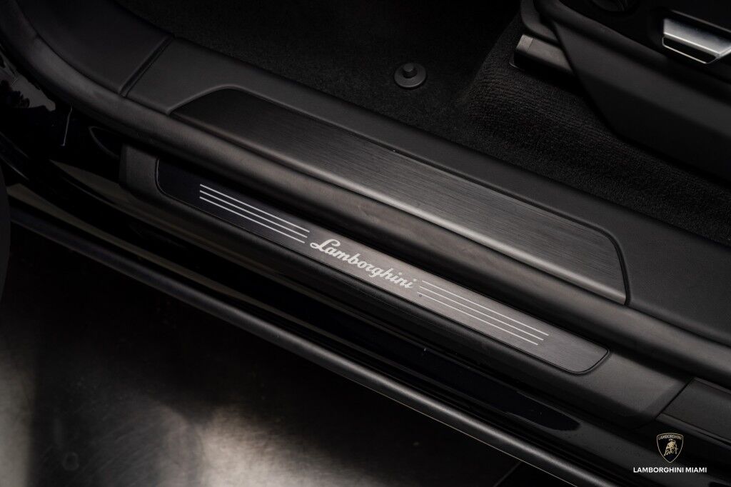 2024 Lamborghini Urus S North Miami Beach FL