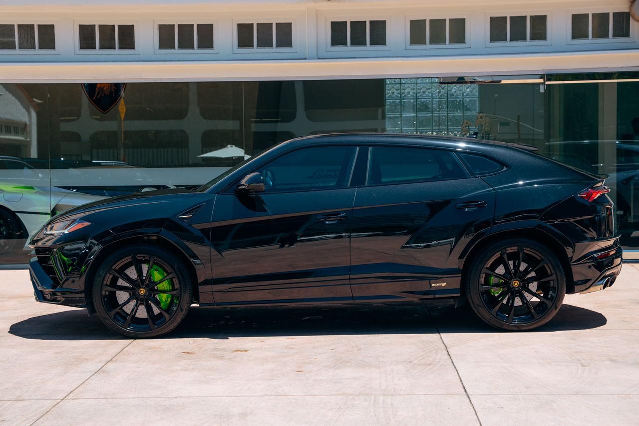 2024 Lamborghini Urus S S Lawrence KS
