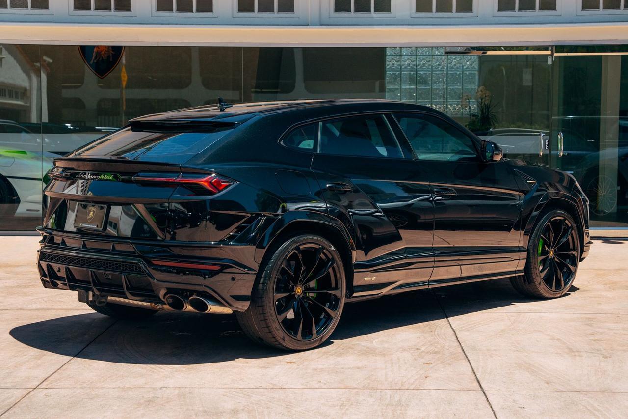 2024 Lamborghini Urus S S Lawrence KS